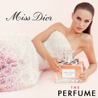 thiet-ke-miss-dior-eau-de-parfum-2012-150ml