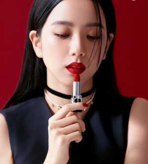 qua-8-3-dior-rouge-velvet-999